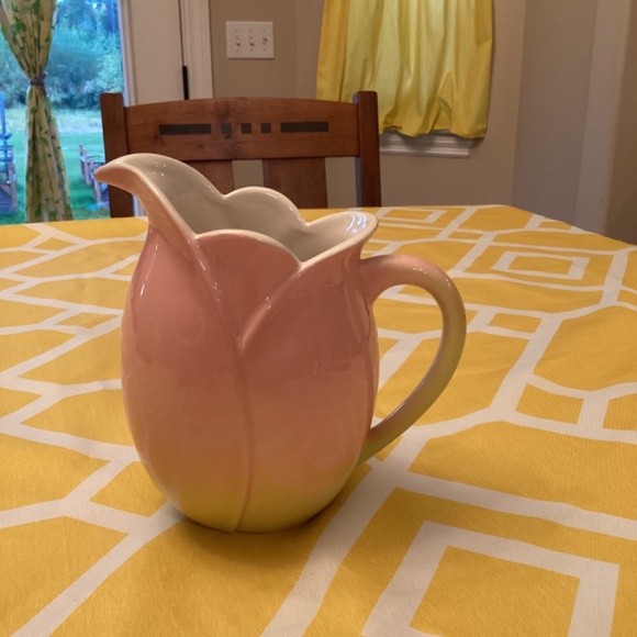 Beautiful pink and lime colored vase - Picture 4 of 6